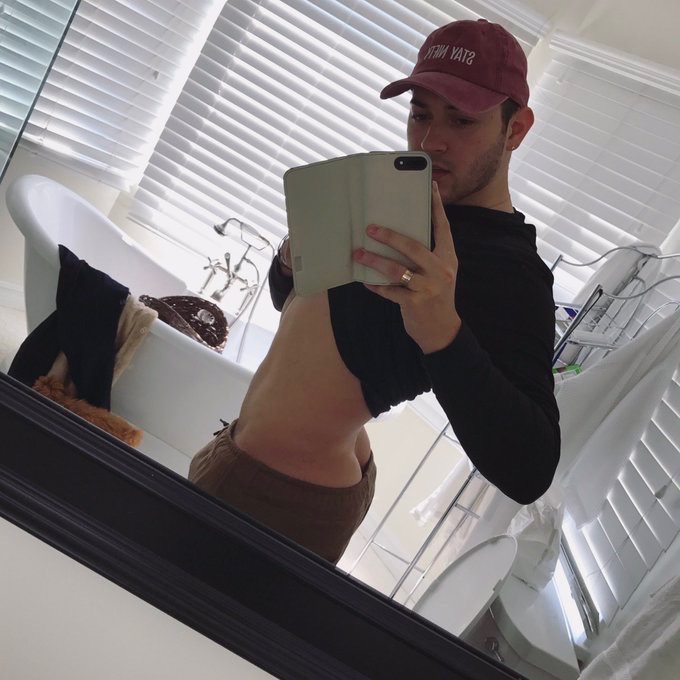 <blockquote>Any nudes of Manny Mua? 